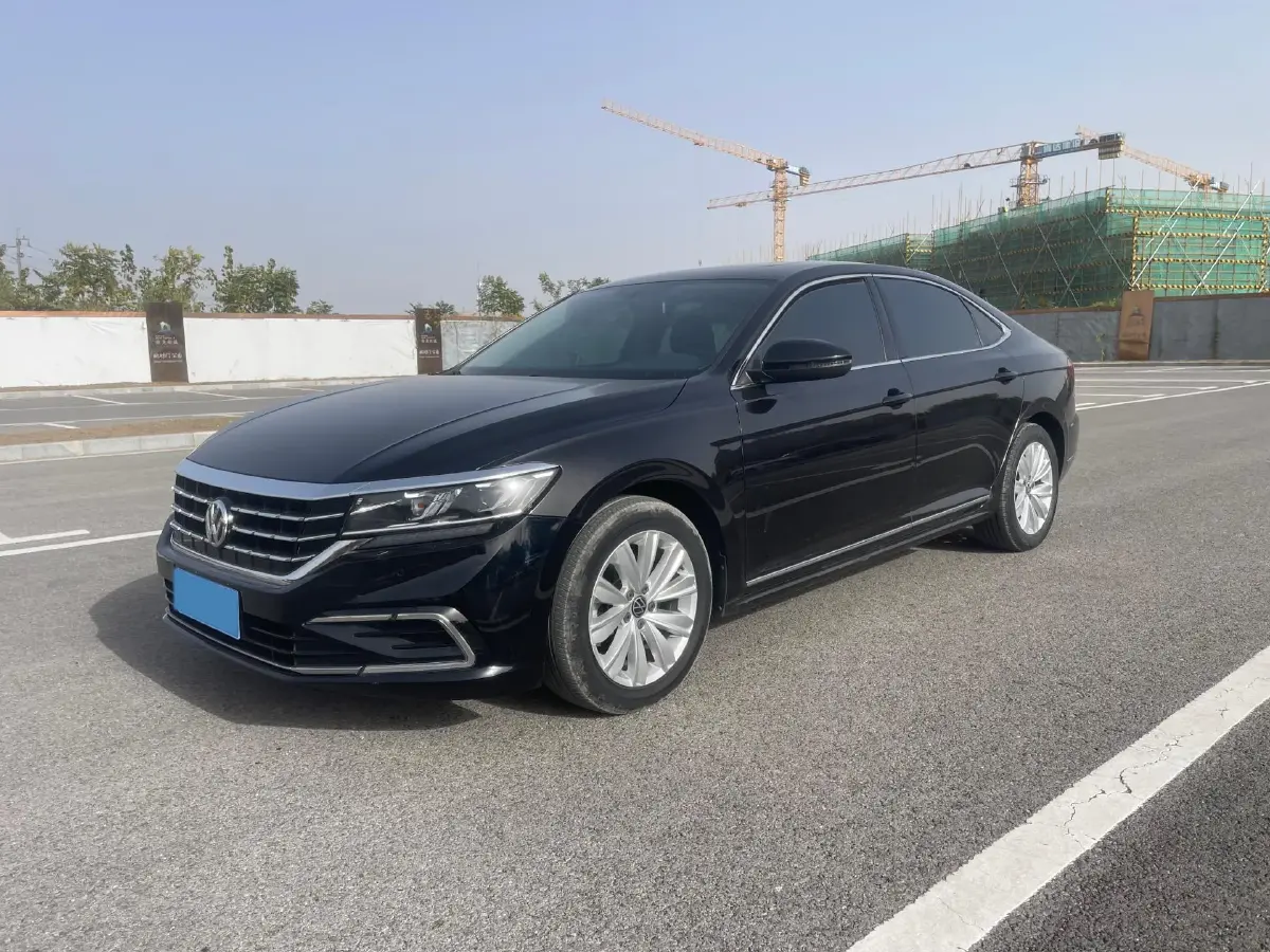 2021 Volkswagen Passat 2.0T 186HP L4 7DCT