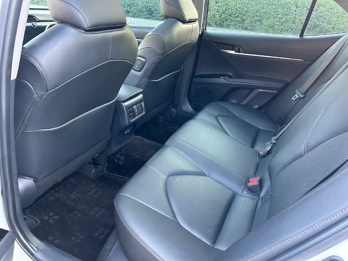 2019 Toyota Camry 2.5L 209HP L4 8AT,autocango,china used car exporter,china ev exporter,chinese used car exporter,chinese used ev exporter