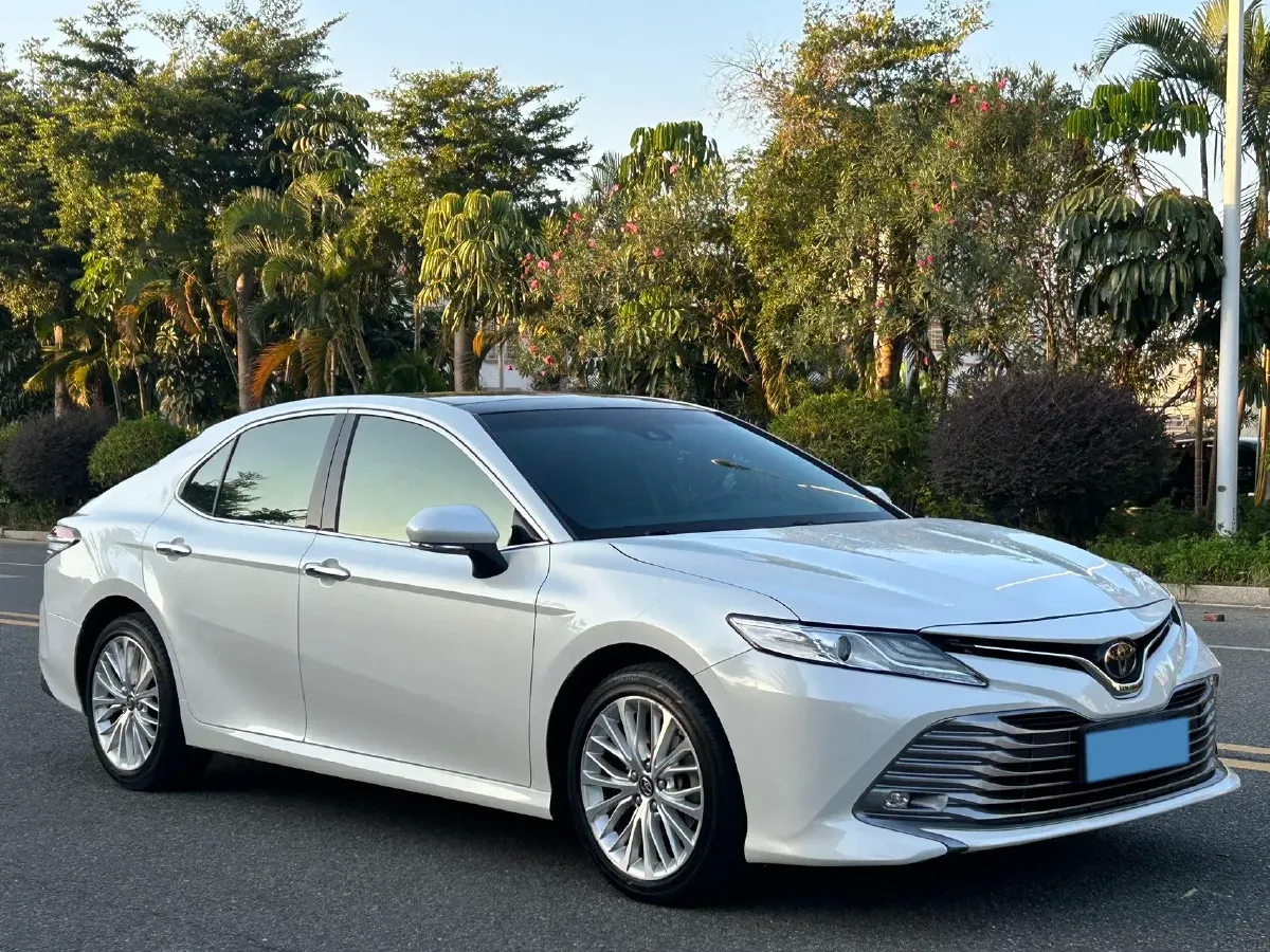 2019 Toyota Camry 2.5L 209HP L4 8AT,autocango,china used car exporter,china ev exporter,chinese used car exporter,chinese used ev exporter