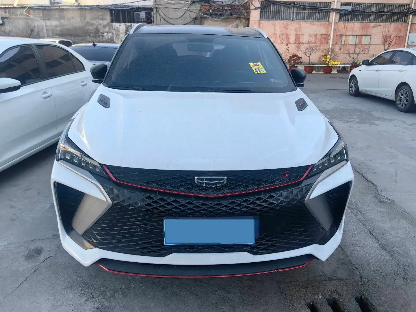 2022 GEELY COOLRAY thumbnail 2