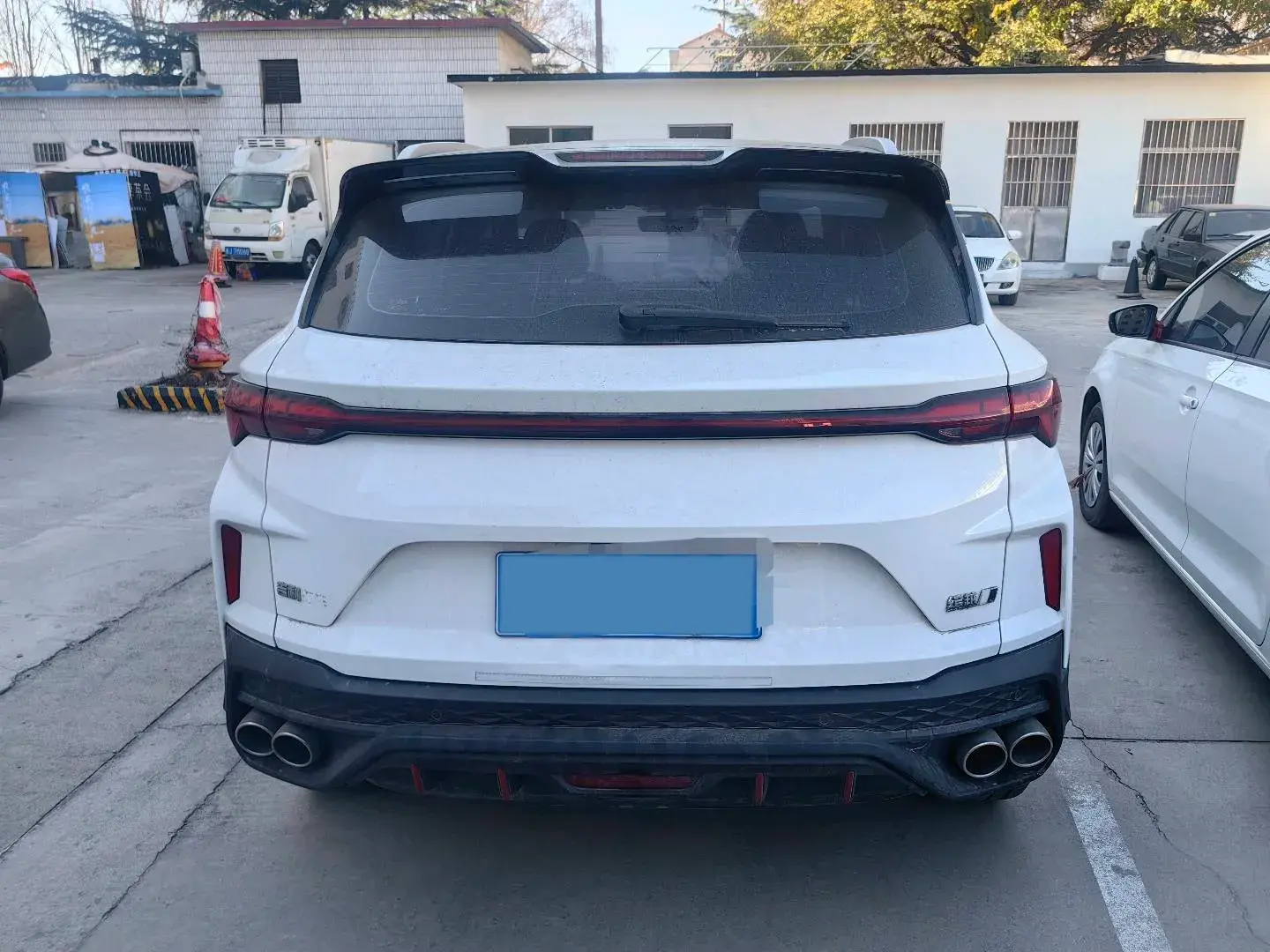 2022 GEELY COOLRAY thumbnail 3