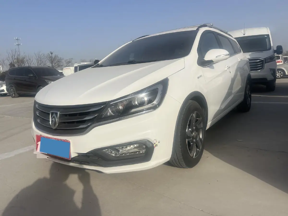 2017 BaoJun 310W 1.5L 105HP L4 6MT