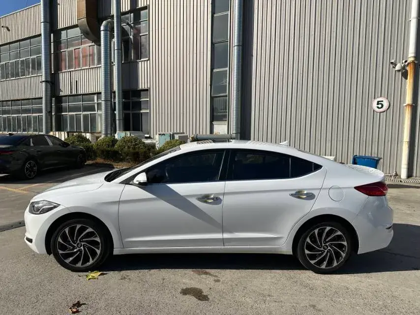 2020 HYUNDAI ELANTRA thumbnail 2