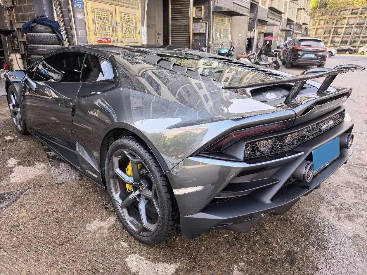 2019 LAMBORGHINI HURACÁN thumbnail 4