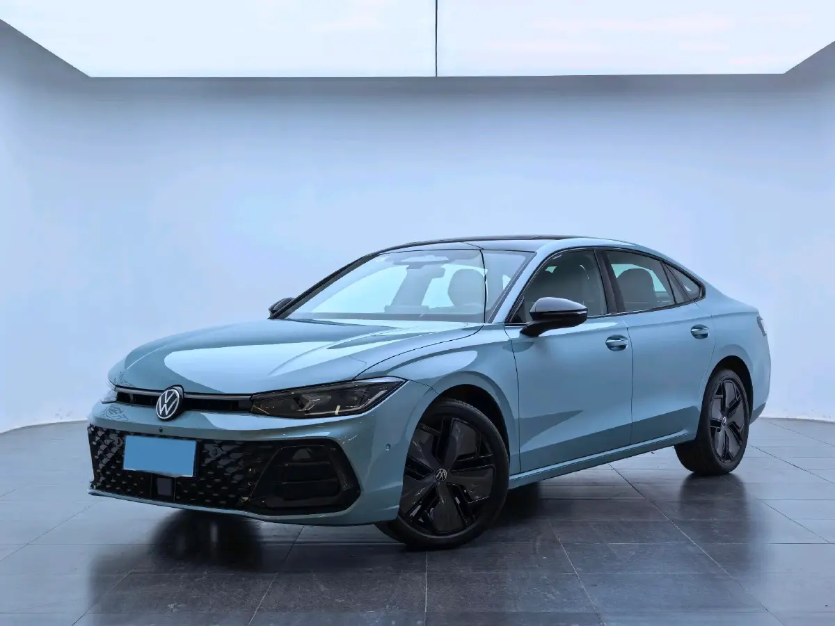 2025 Volkswagen Passat 2.0T 220HP L4 7DCT