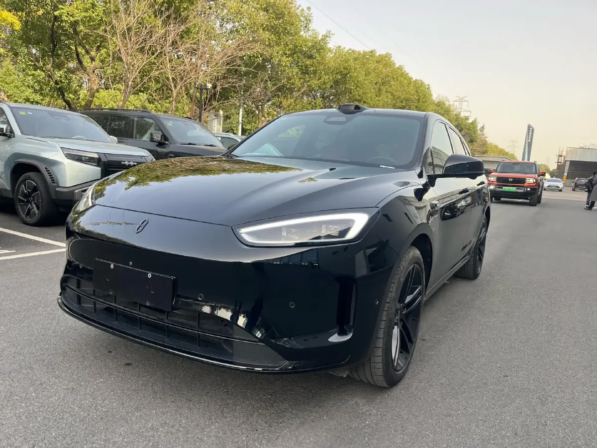 2024 HIMA AITO M5 1.5T 152HP L4 REEV 42KWH