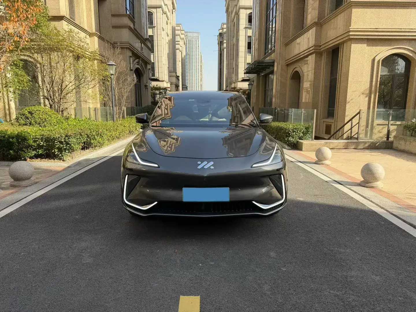 2023 IM LS7 thumbnail 2