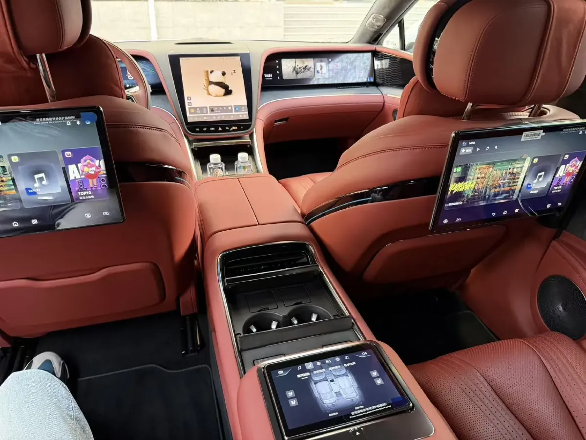 2025 YangWang U7 BEV 135.5KWH,autocango,china used car exporter,china ev exporter,chinese used car exporter,chinese used ev exporter