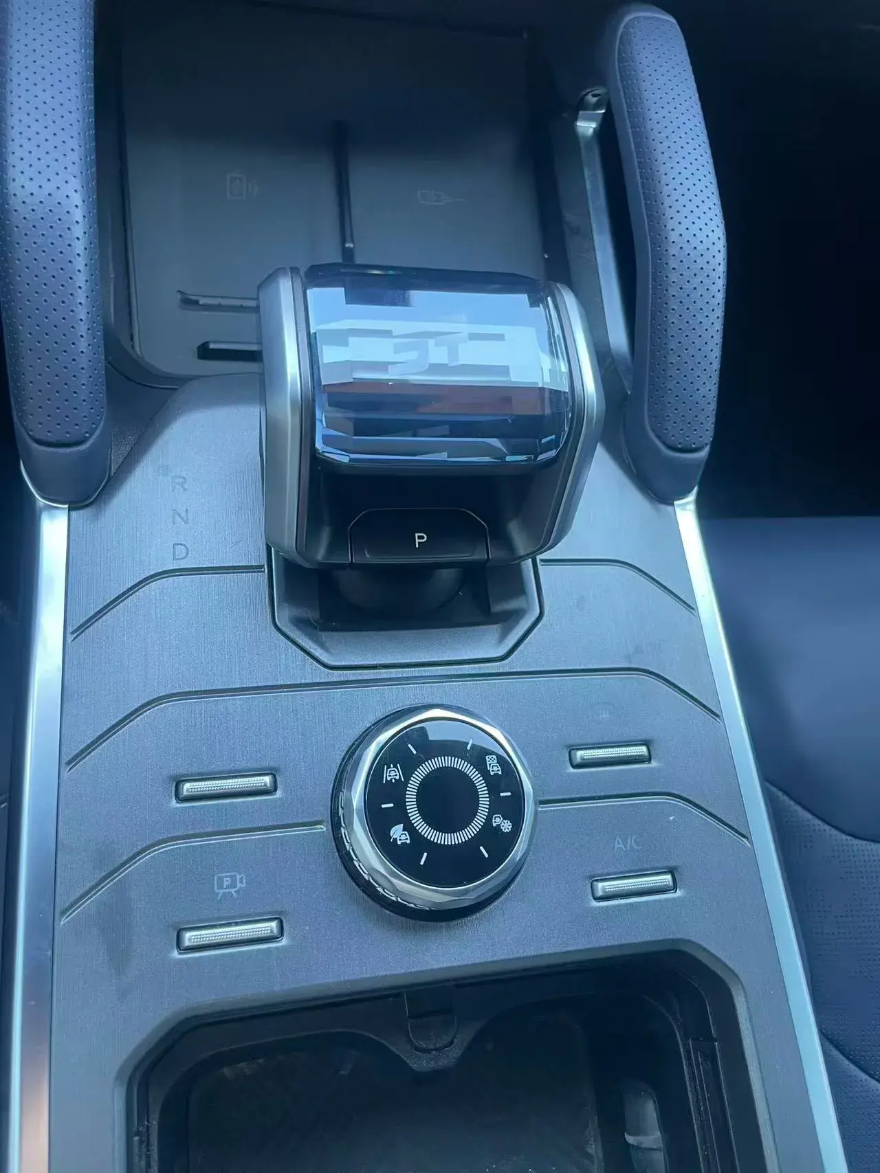 2023 JETOUR T2 thumbnail 4