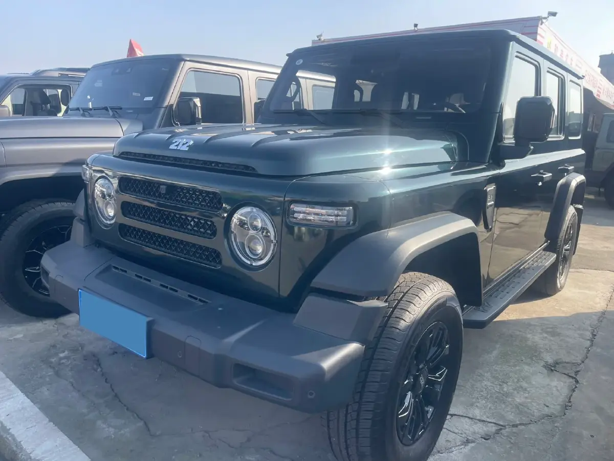 2024 212 212 T01 2.0T 252HP L4 8AT