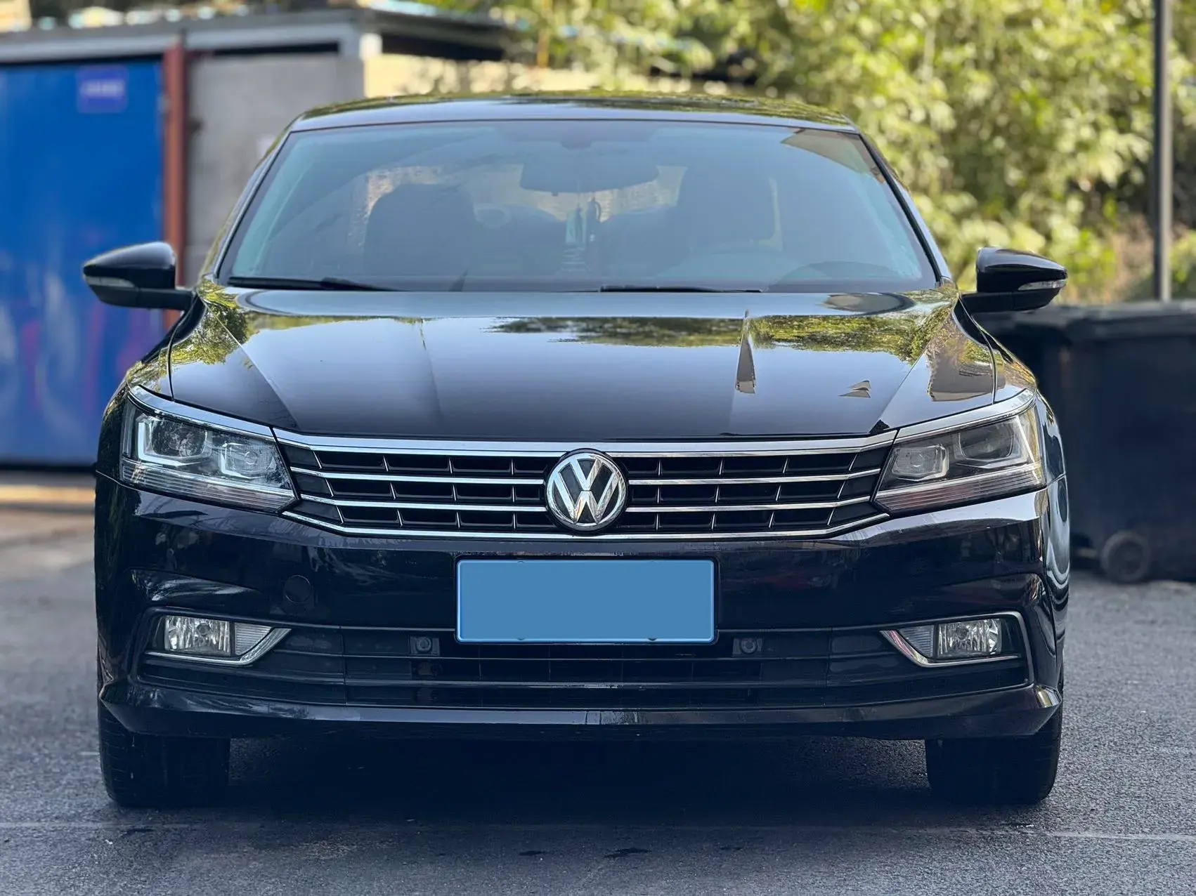 2017 VOLKSWAGEN PASSAT thumbnail 2