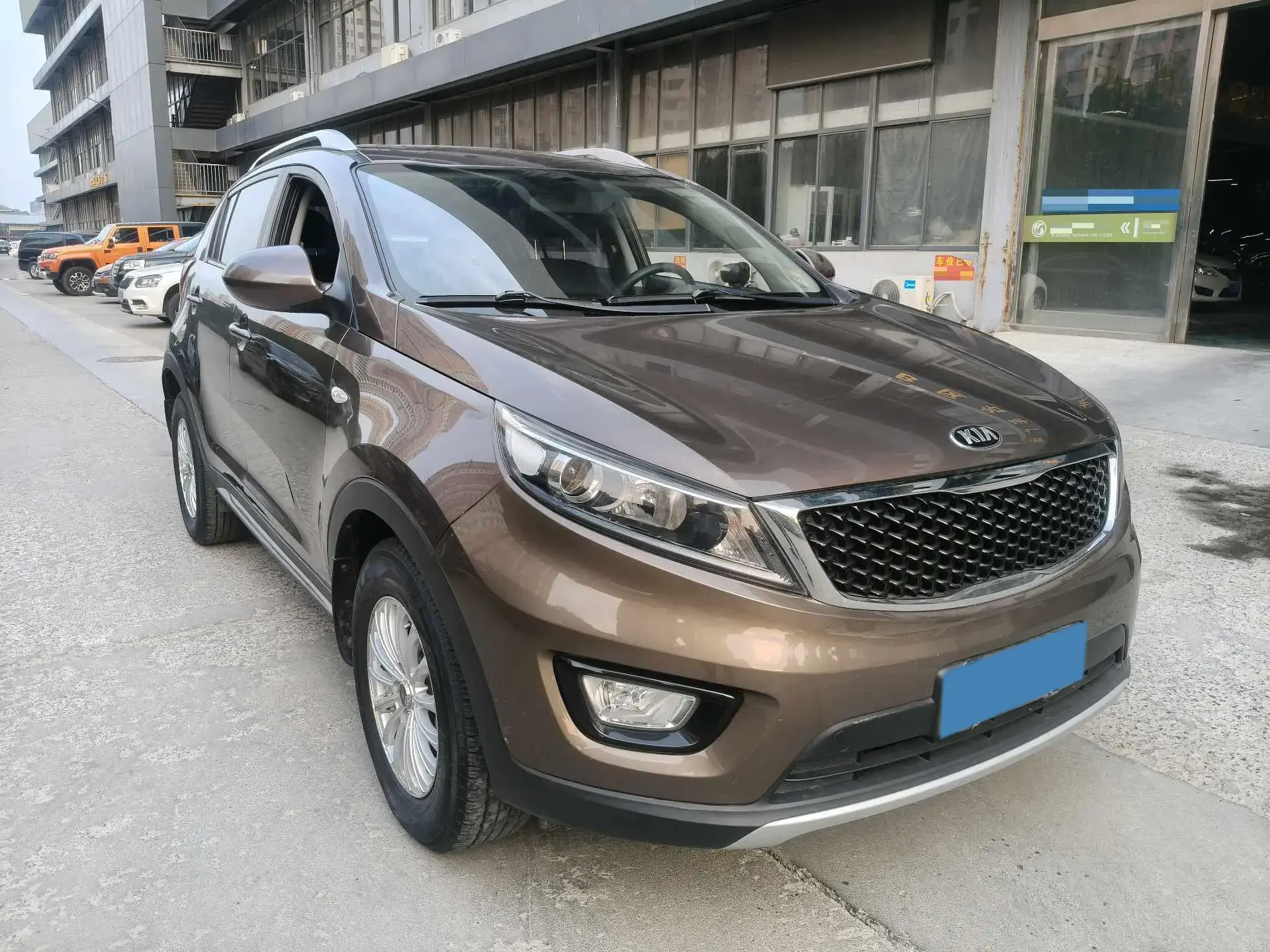 2016 KIA SPORTAGE thumbnail 2