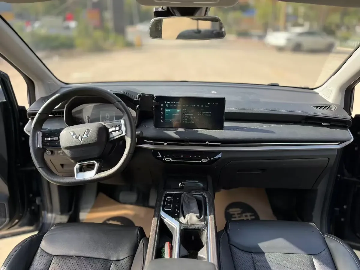 2022 WuLing JiaChen 1.5T 147HP L4 CVT,autocango,china used car exporter,china ev exporter,chinese used car exporter,chinese used ev exporter