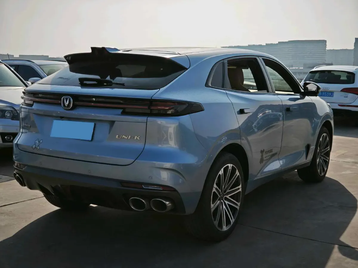 2021 ChangAn UNI-K 2.0T 233HP L4 8AT,autocango,china used car exporter,china ev exporter,chinese used car exporter,chinese used ev exporter