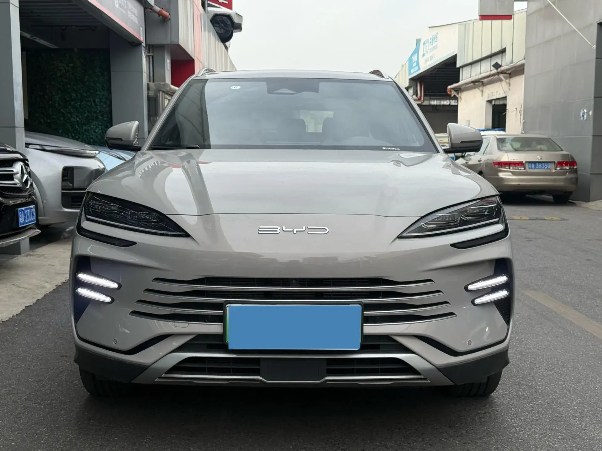 2022 BYD SONG thumbnail 2