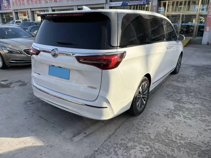 2022 Buick GL8 2.0T 237HP L4 9AT,autocango,china used car exporter,china ev exporter,chinese used car exporter,chinese used ev exporter