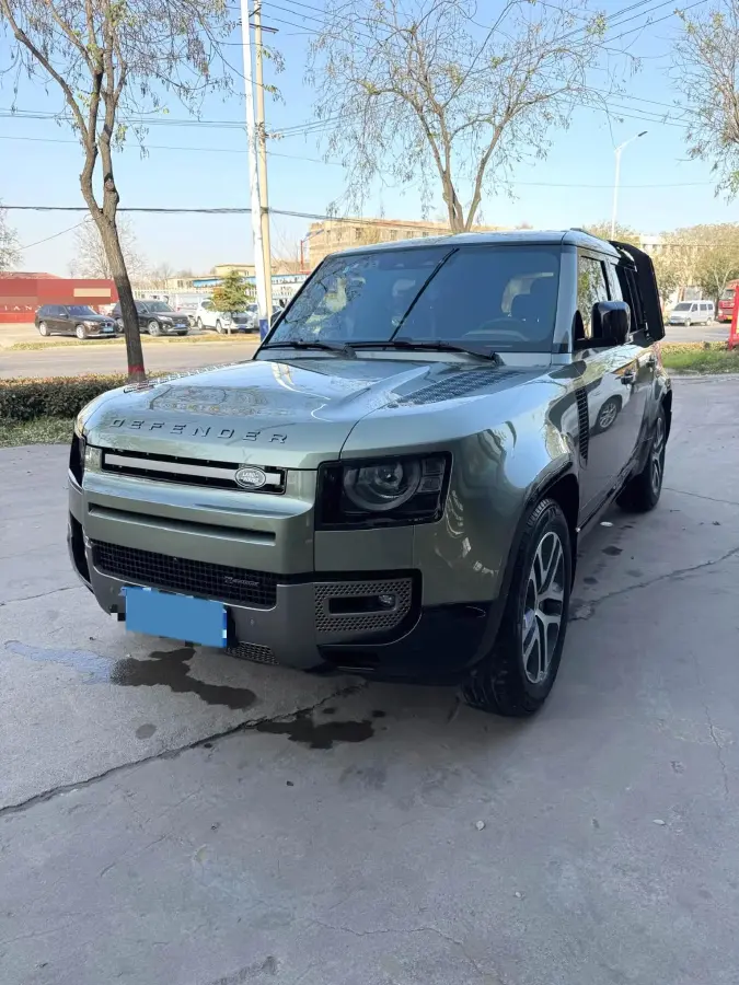 2023 Land Rover Defender 3.0T 400HP L6 8AT 2023 Land Rover Defender 3.0T 400HP L6 8AT