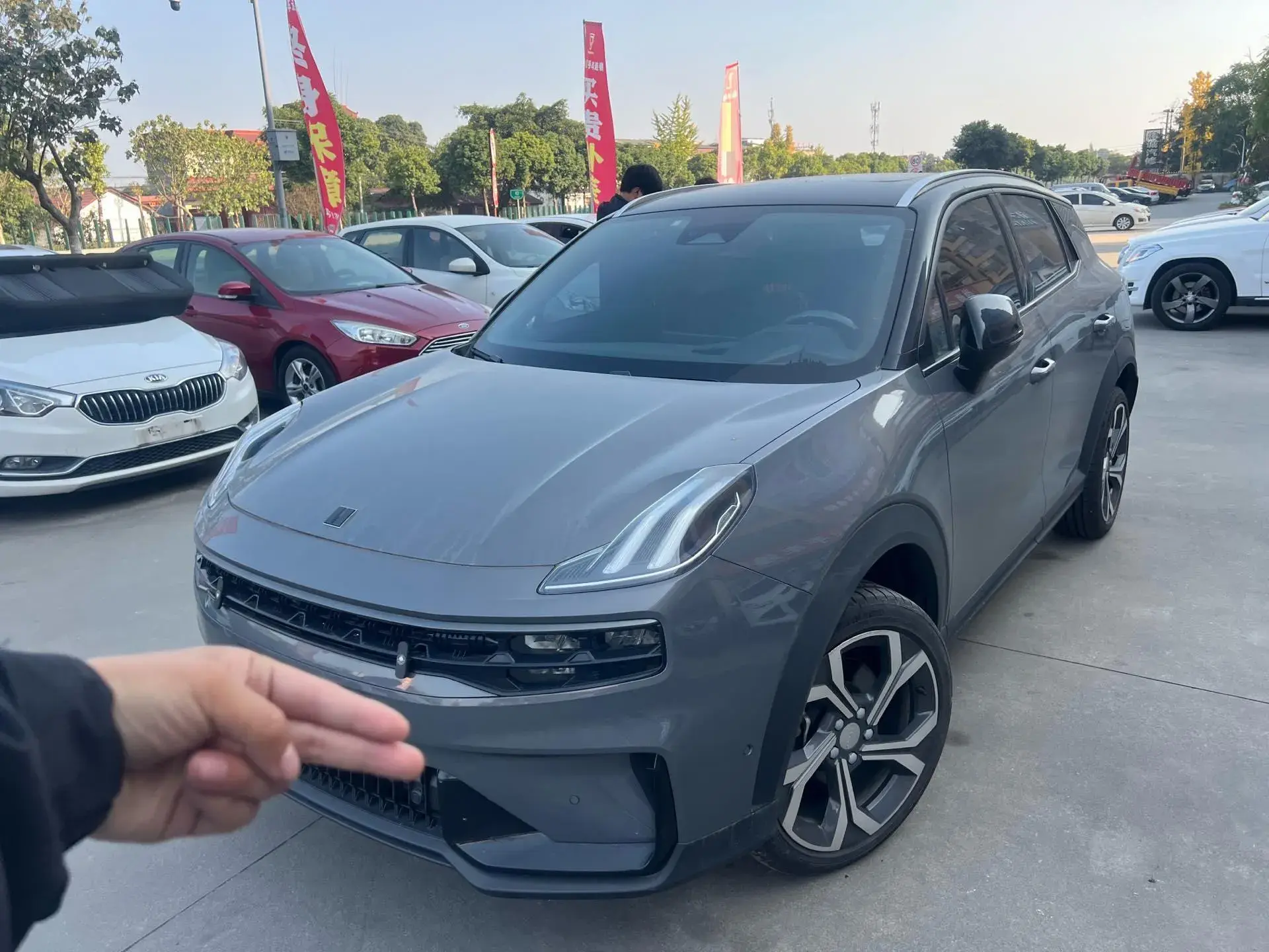 2023 LYNK&CO 06 view 1