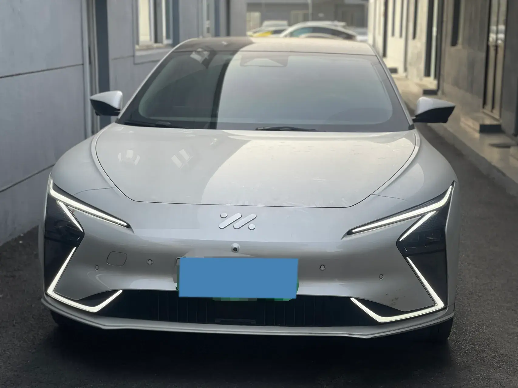 2022 IM L7 thumbnail 2