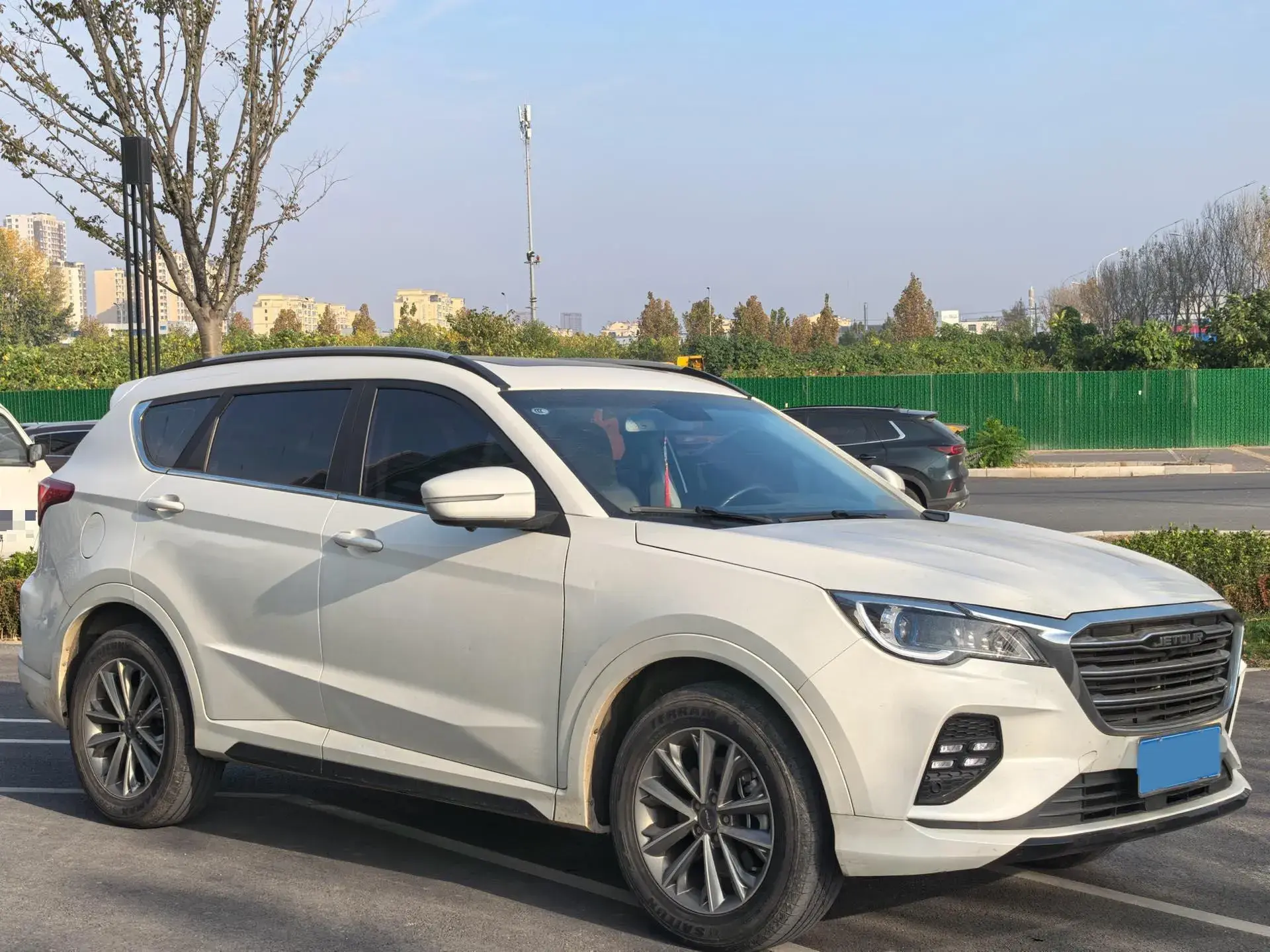 2022 JETOUR X70 thumbnail 3