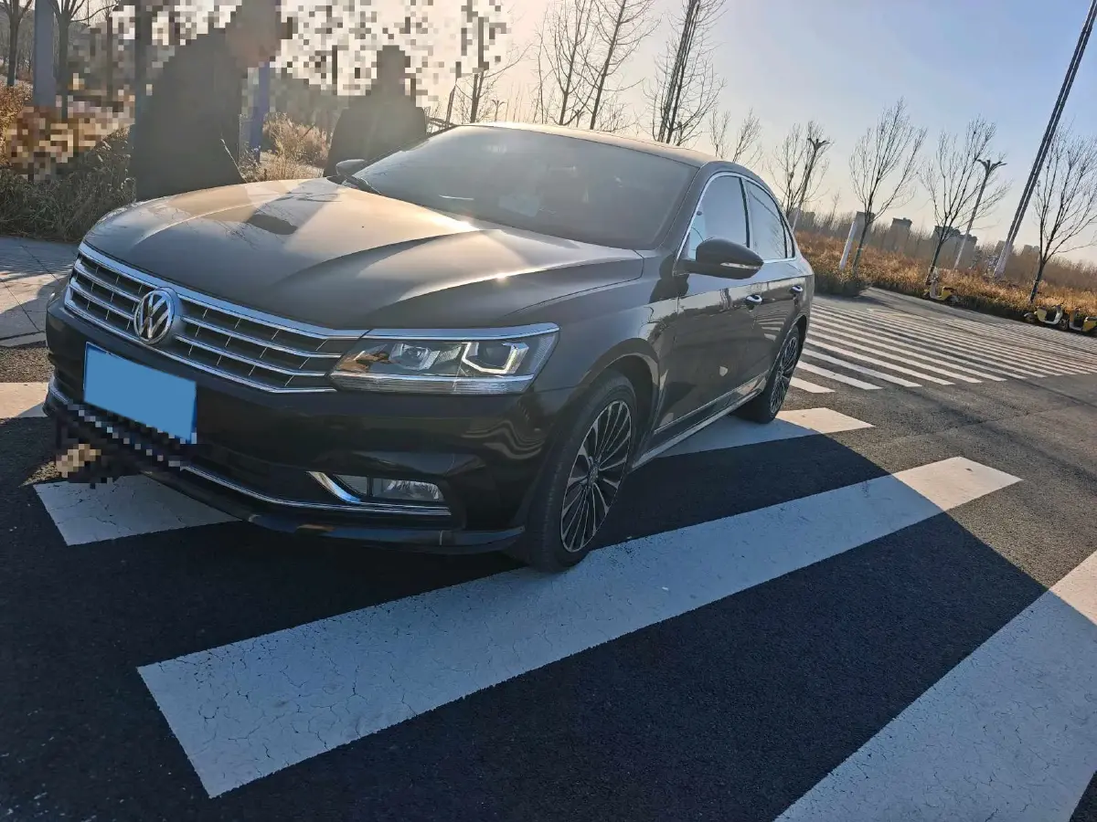 2017 Volkswagen Passat 1.8T 180HP L4 7DCT