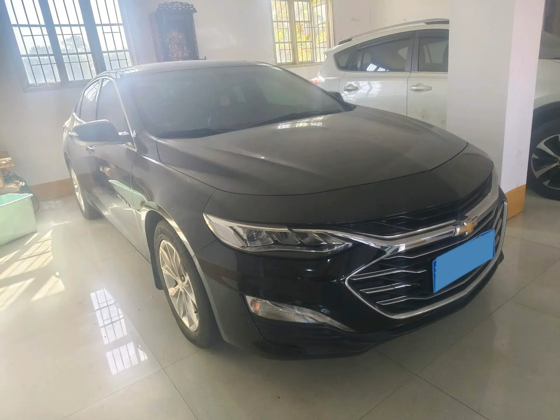 2021 CHEVROLET MALIBU thumbnail 3