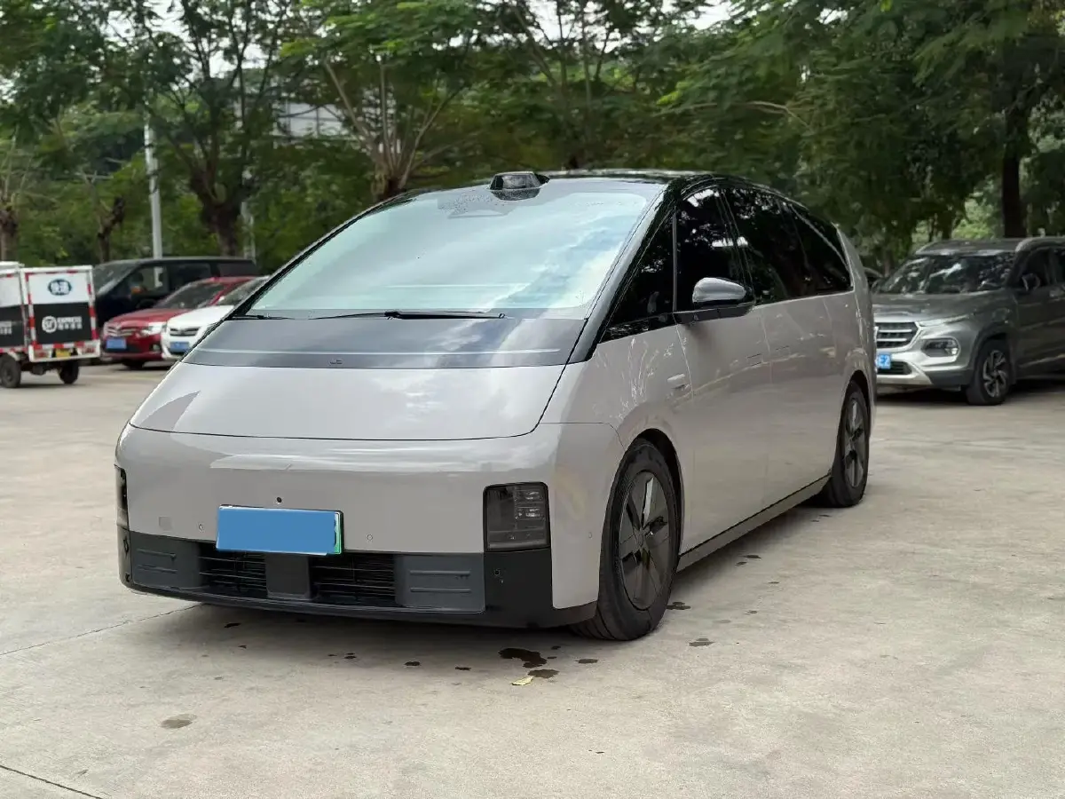 2024 Li MEGA BEV 102.7KWH