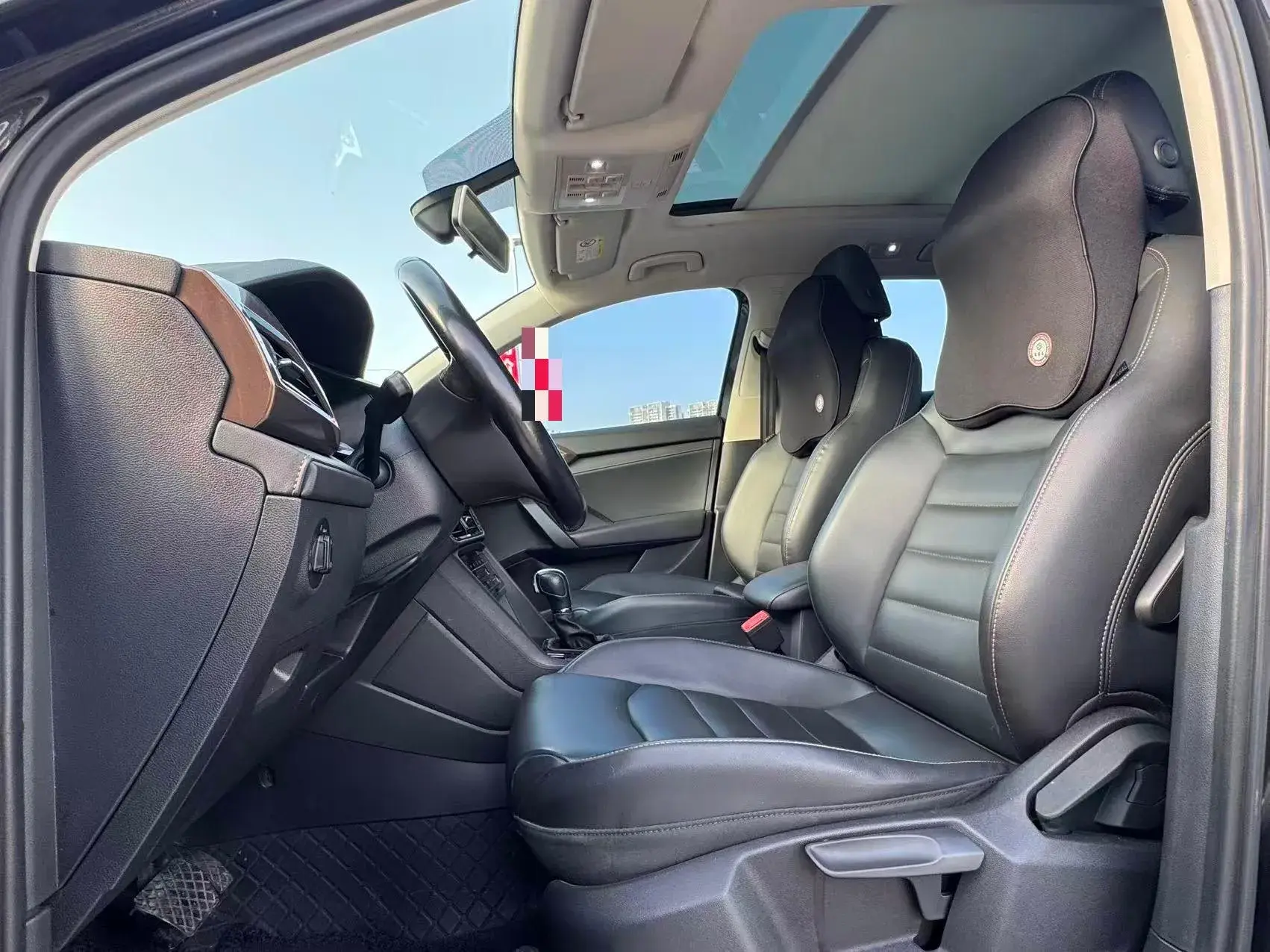 2021 VOLKSWAGEN THARU thumbnail 4