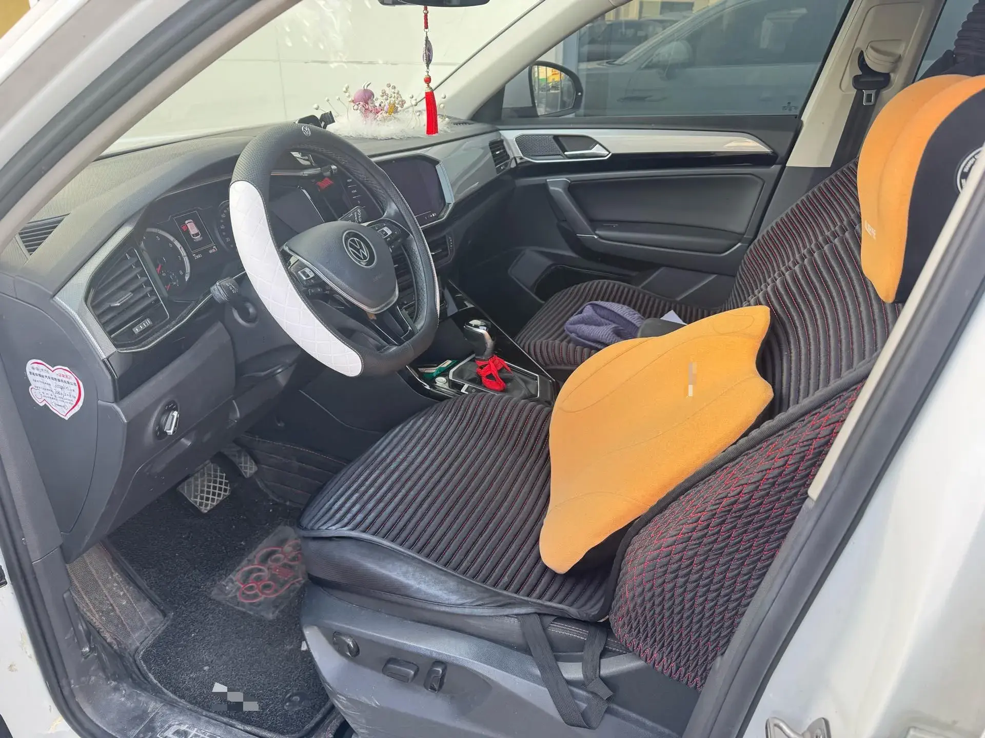 2022 VOLKSWAGEN TAYRON thumbnail 3