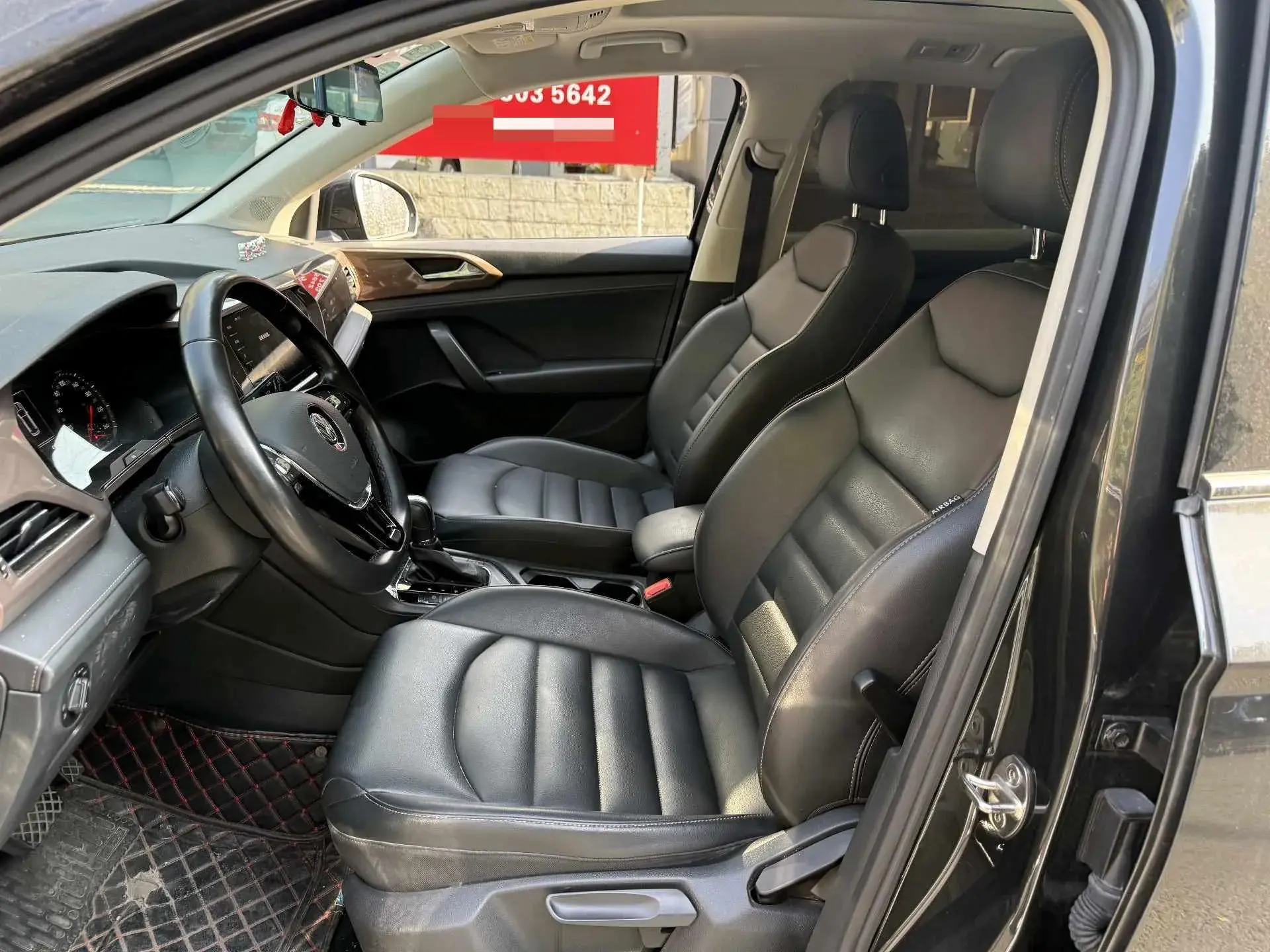 2020 VOLKSWAGEN THARU thumbnail 3