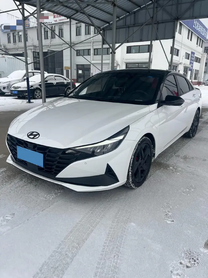 2022 Hyundai Elantra 1.5L 115HP L4 CVT