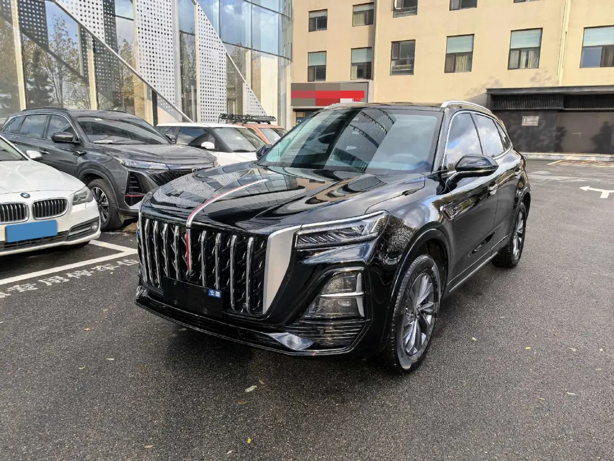2023 HongQi HS5 2.0T 252HP L4 8AT