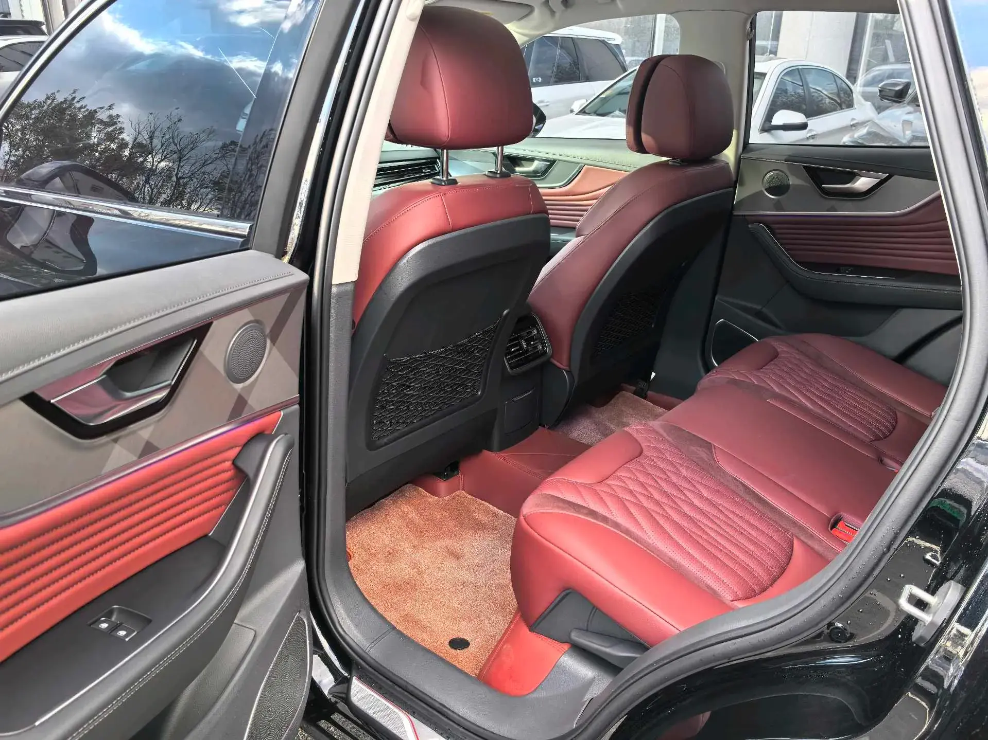 2023 HONGQI HS5 thumbnail 3