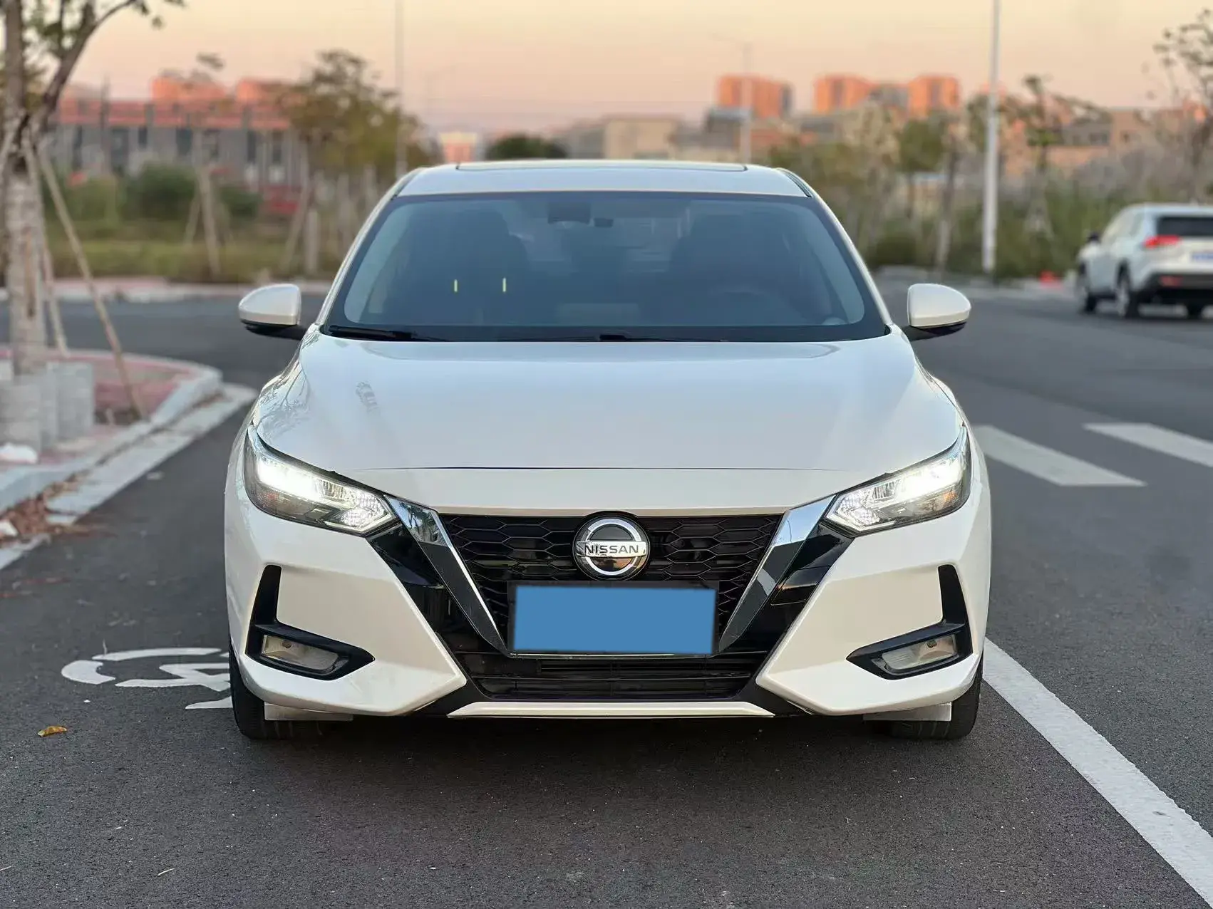 2021 NISSAN SYLPHY thumbnail 3