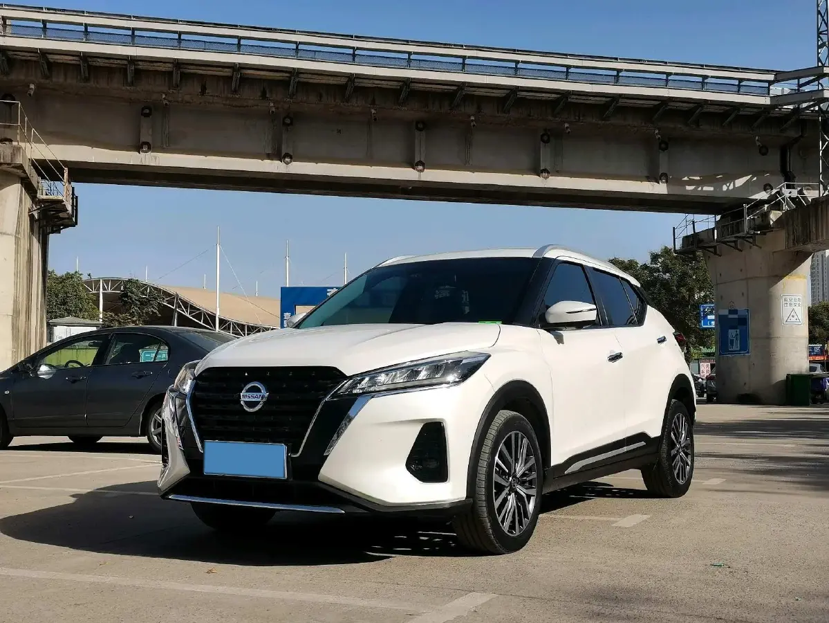 2022 Nissan Kicks 1.5L 122HP L4 CVT