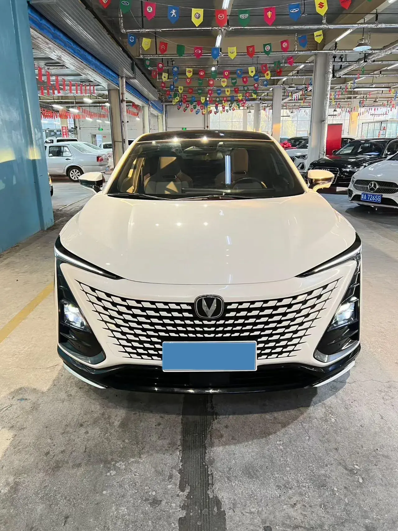 2023 CHANGAN UNI-T thumbnail 2