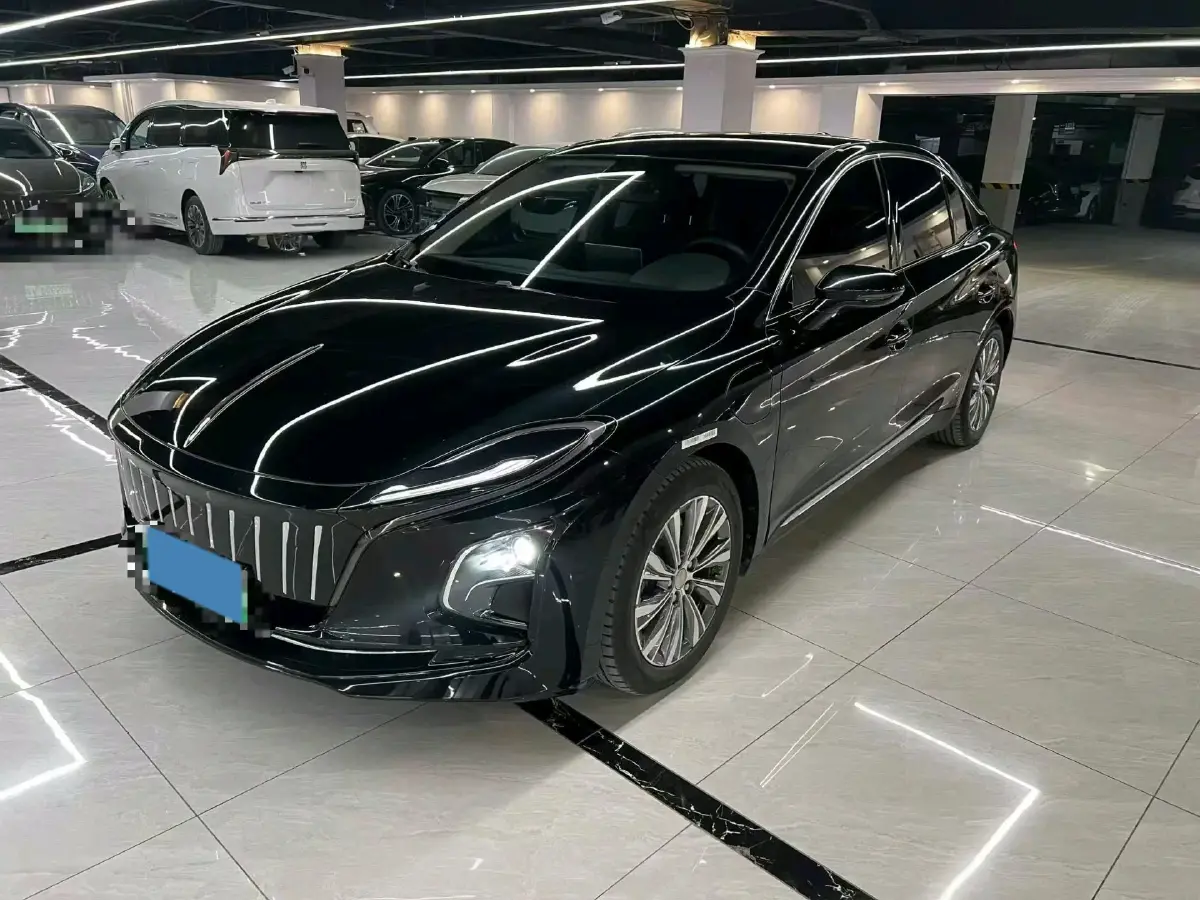 2024 HongQi E-QM5 BEV 60KWH