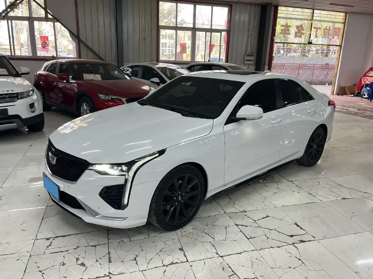 2022 Cadillac CT4 2.0T 237HP L4 8AT