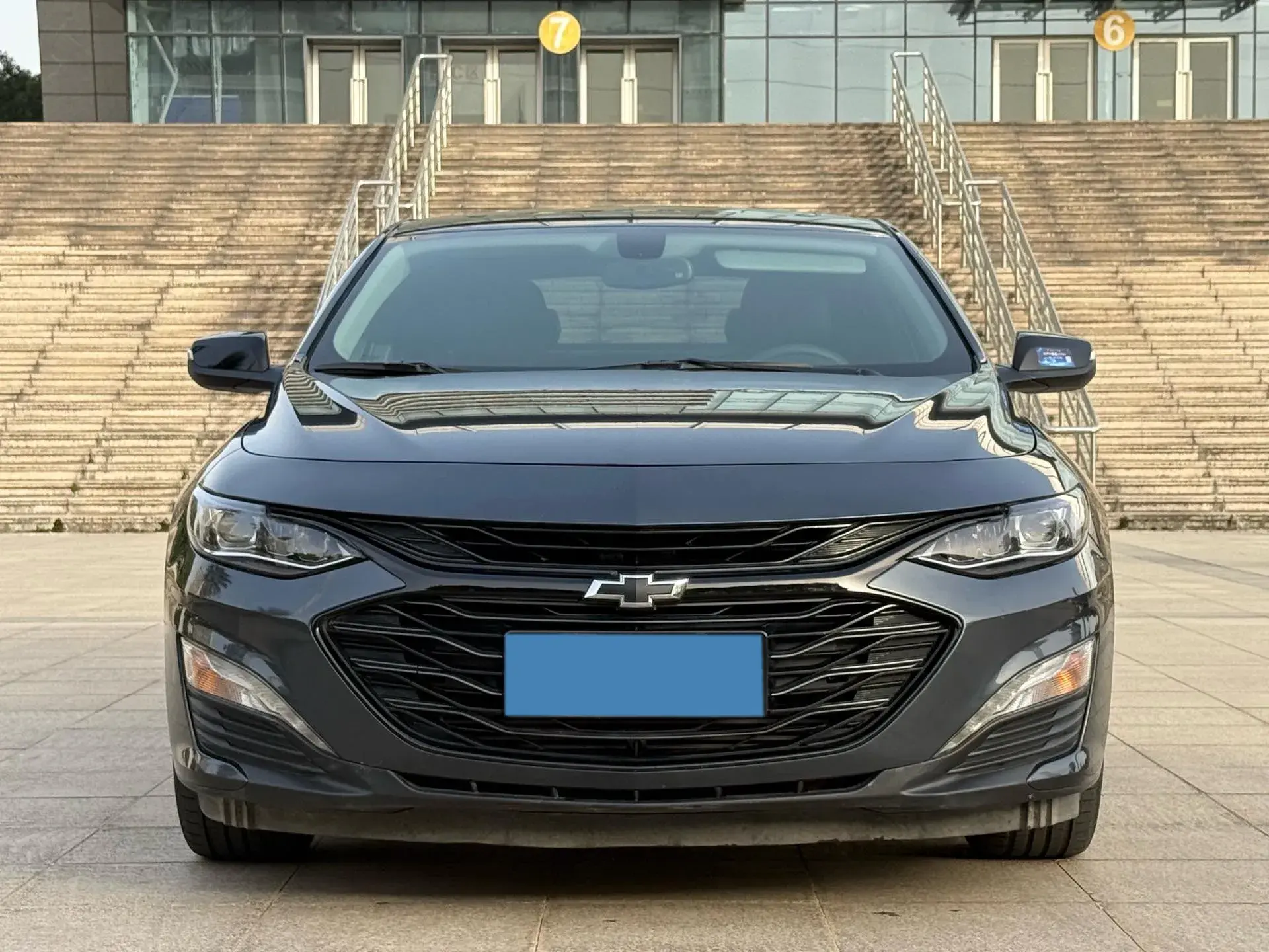 2021 CHEVROLET MALIBU thumbnail 2
