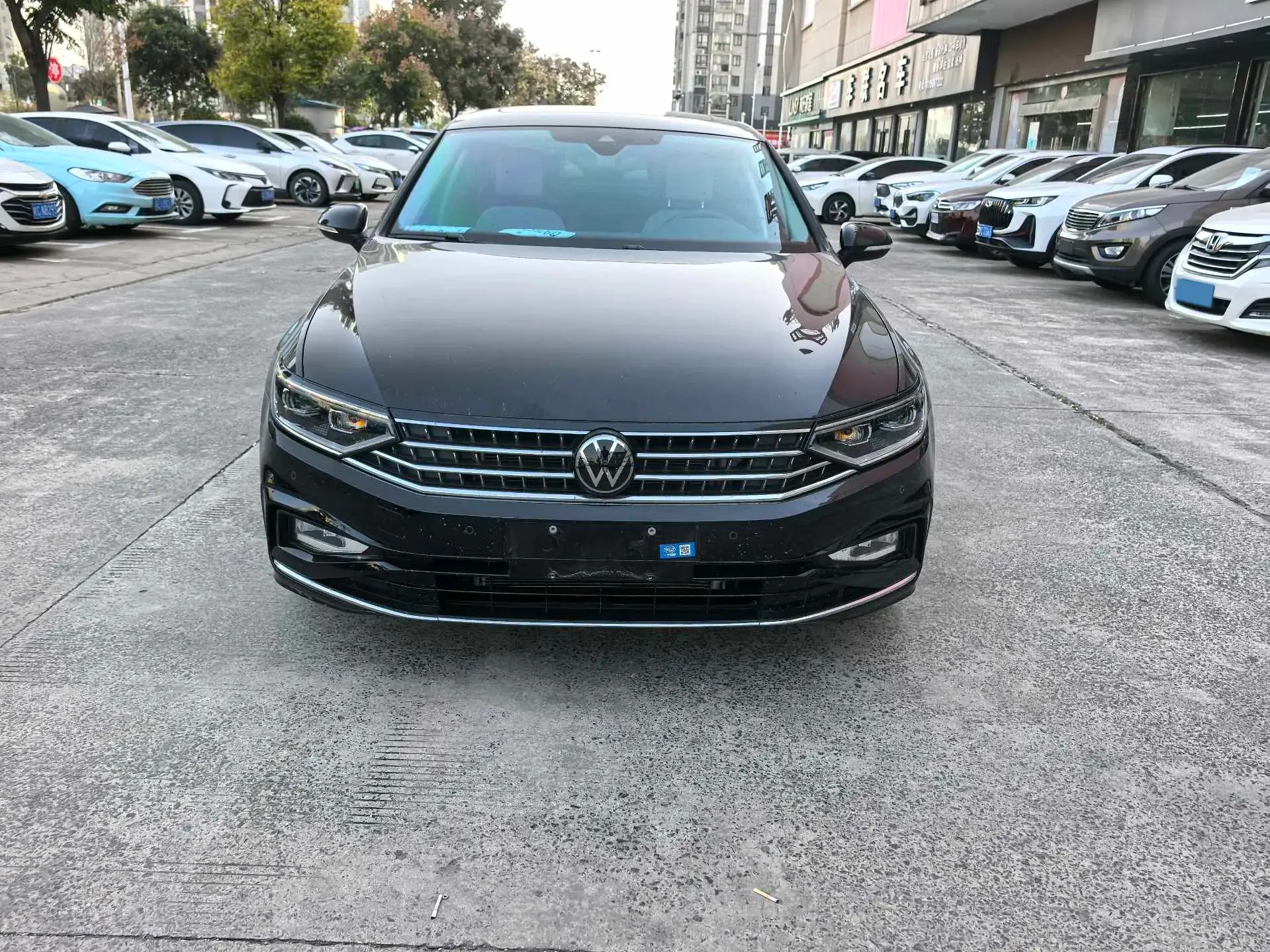 2023 VOLKSWAGEN MAGOTAN thumbnail 2