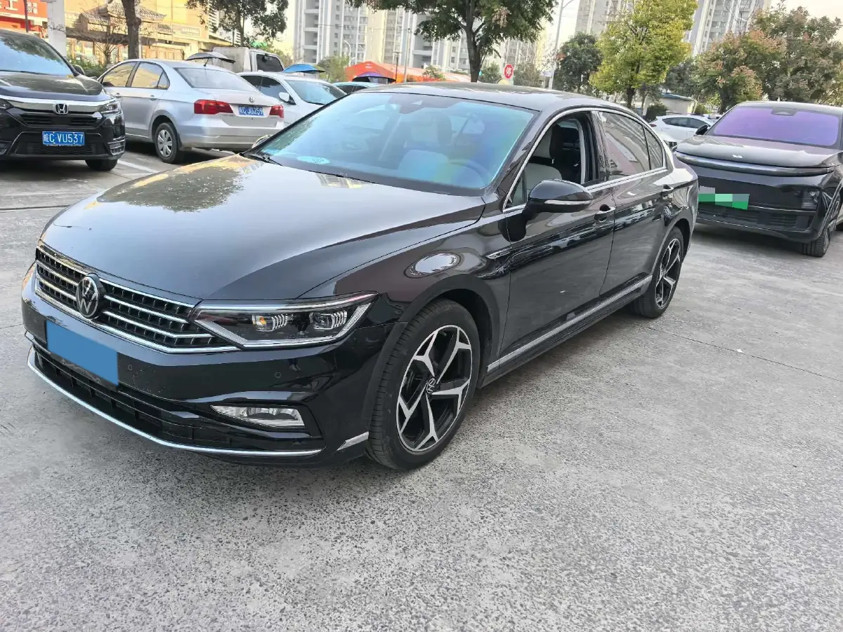 2023 Volkswagen Magotan 2.0T 186HP L4 7DCT