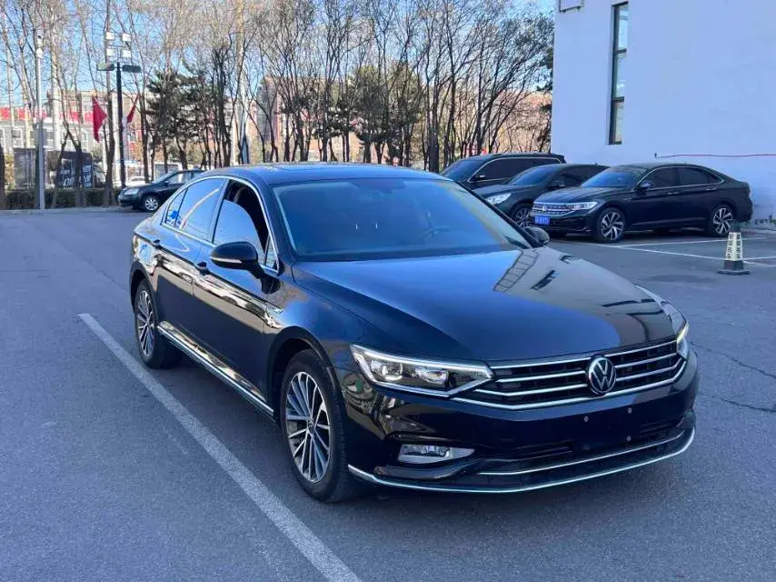 2020 VOLKSWAGEN MAGOTAN thumbnail 3