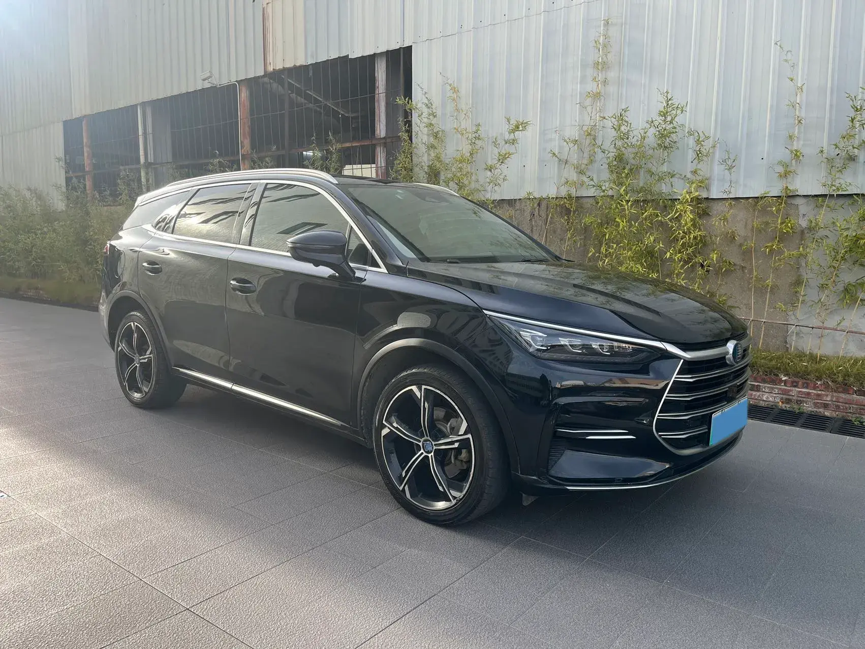 2021 BYD TANG thumbnail 2