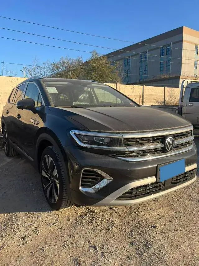 2024 VOLKSWAGEN TALAGON thumbnail 2