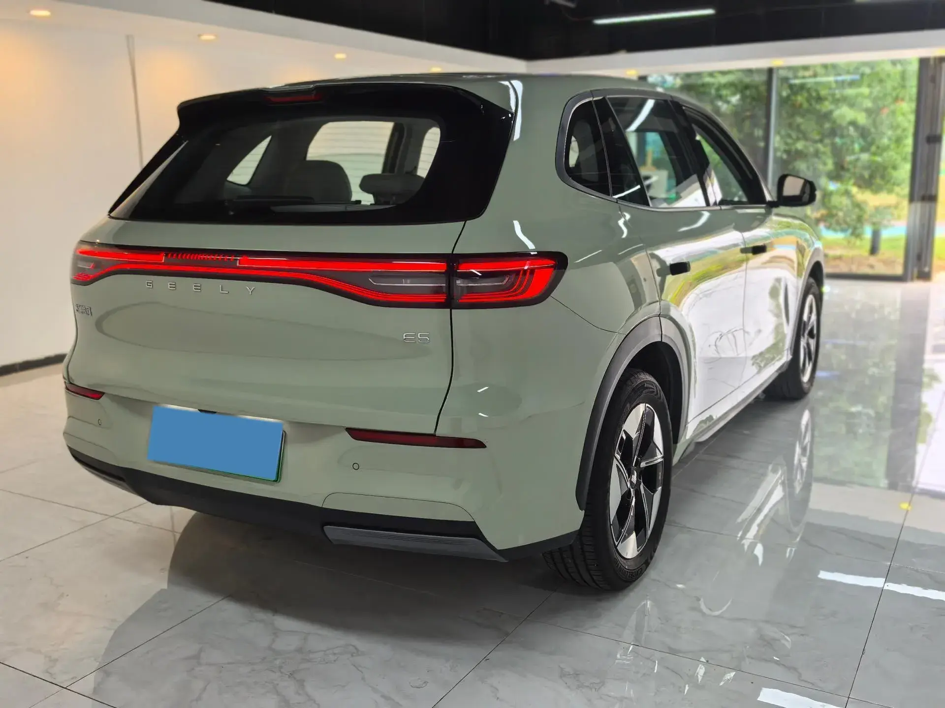 2024 GEELY GALAXY thumbnail 2