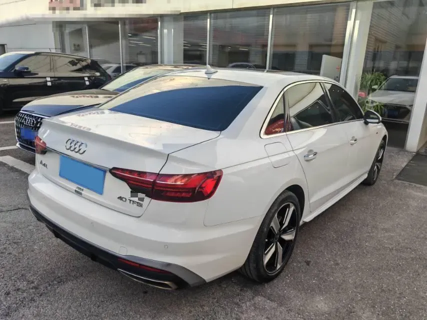 2020 Audi A4L 2.0T 150HP L4 7DCT,autocango,china used car exporter,china ev exporter,chinese used car exporter,chinese used ev exporter