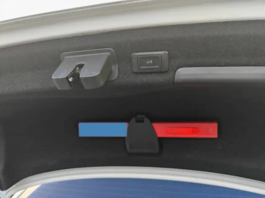 2020 Audi A4L 2.0T 150HP L4 7DCT,autocango,china used car exporter,china ev exporter,chinese used car exporter,chinese used ev exporter