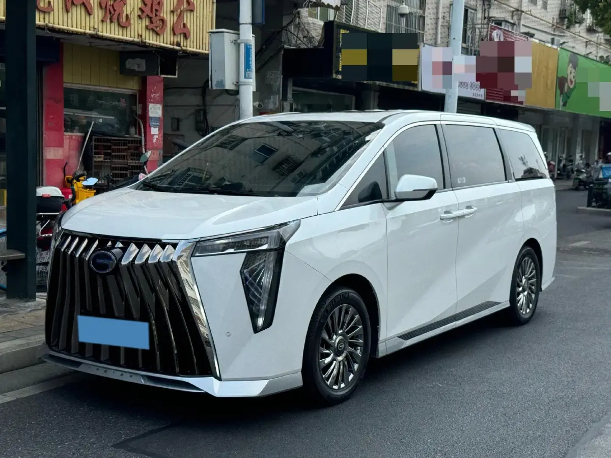 2023 GAC Trumpchi M8 2.0T 190HP L4 E-CVT Hybrid