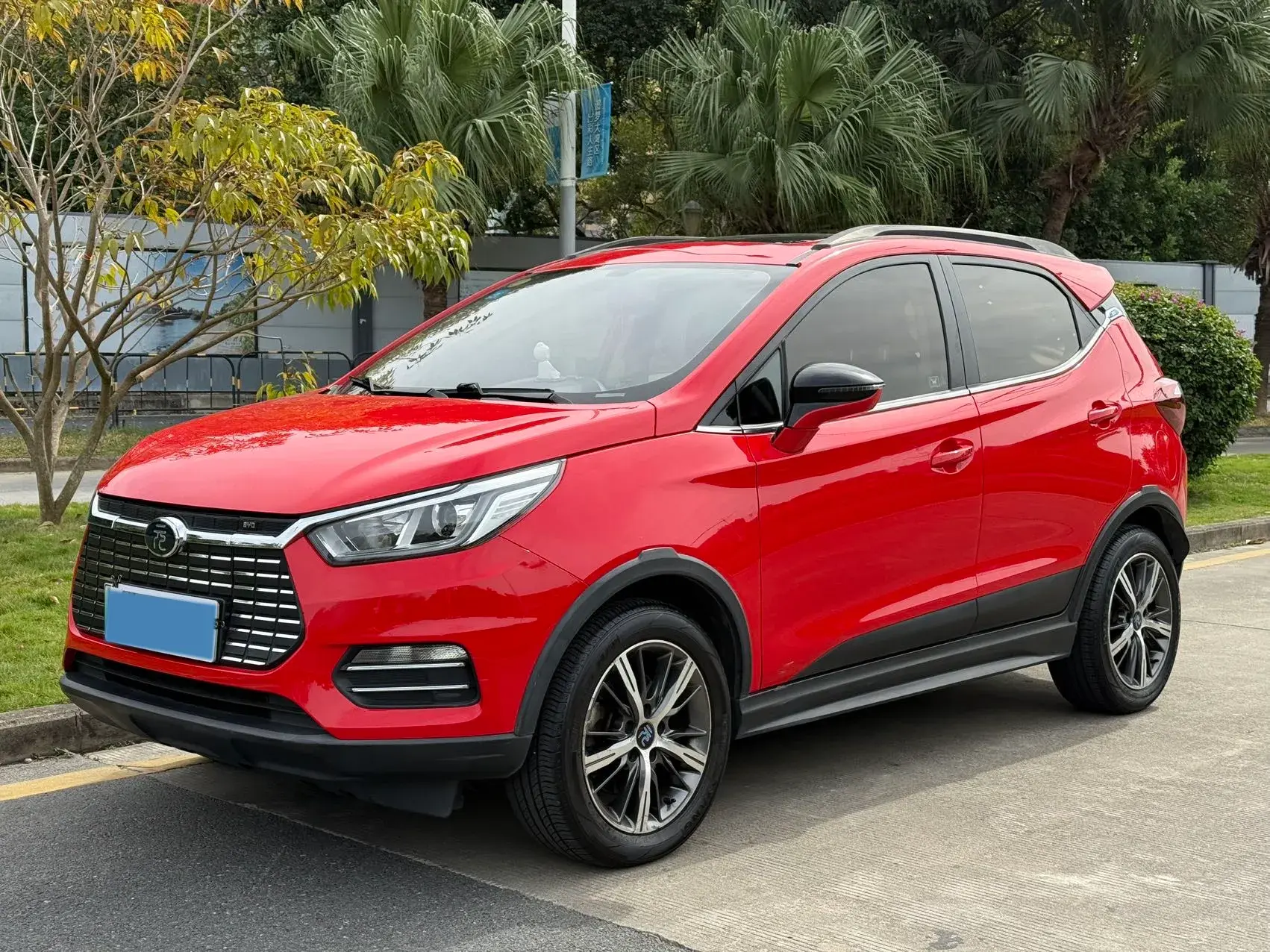 2018 BYD YUAN view 1