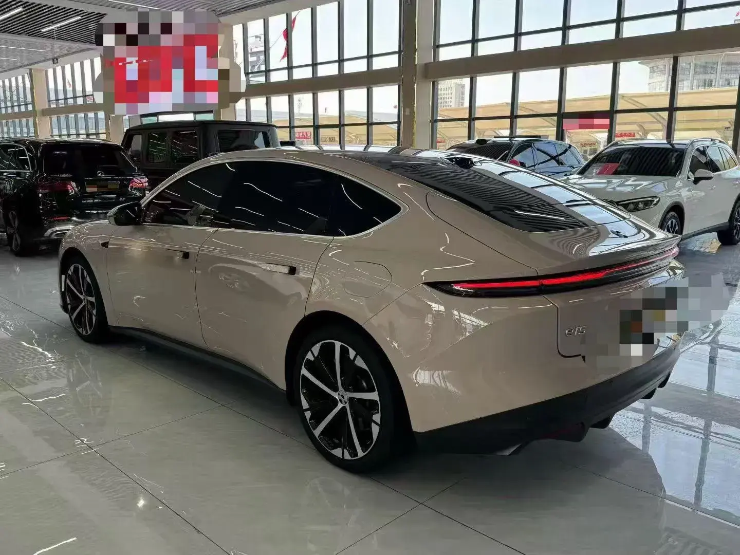 2022 NIO ET5 thumbnail 4